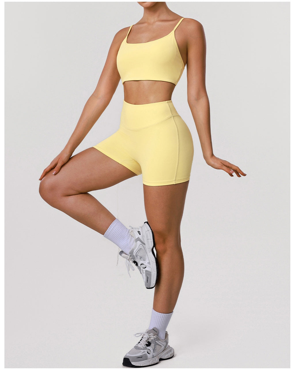 Conjunto deportivo de yoga