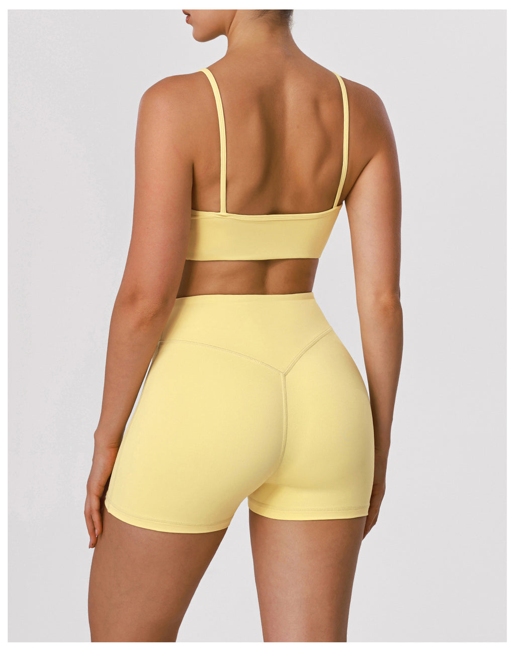 Conjunto deportivo de yoga